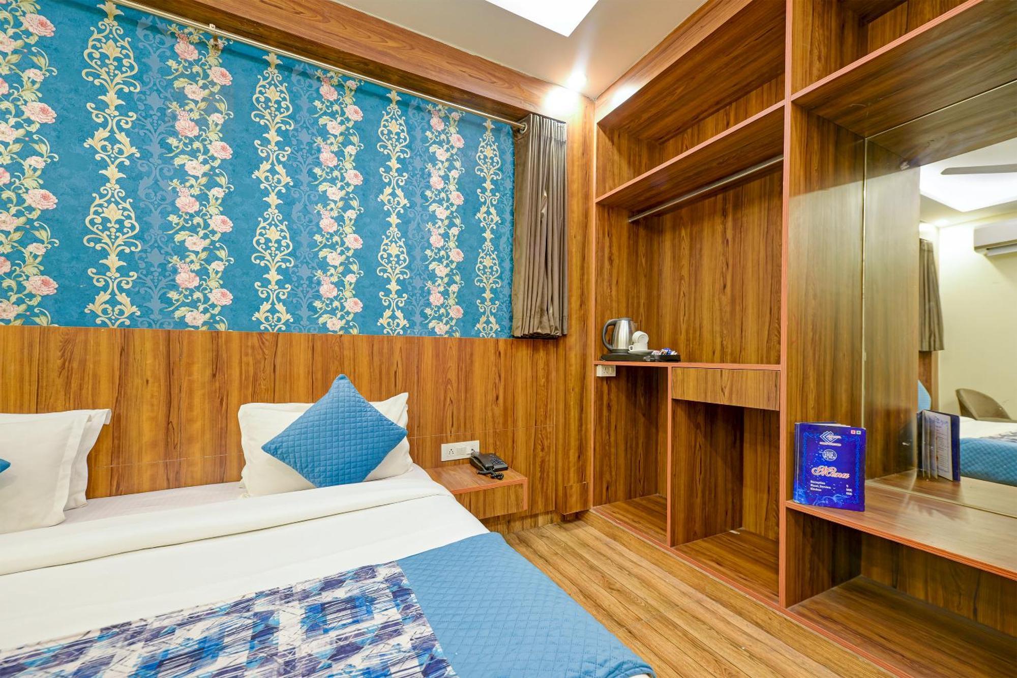 Rosewood Suites A Family Hotel Near Delhi Airport New Delhi Exterior photo