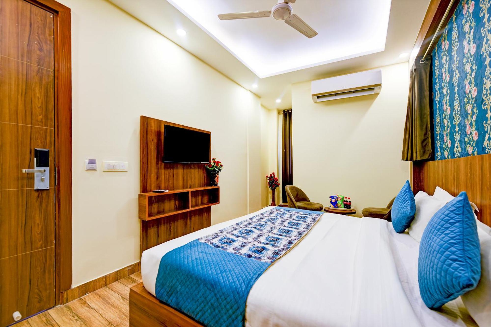 Rosewood Suites A Family Hotel Near Delhi Airport New Delhi Exterior photo