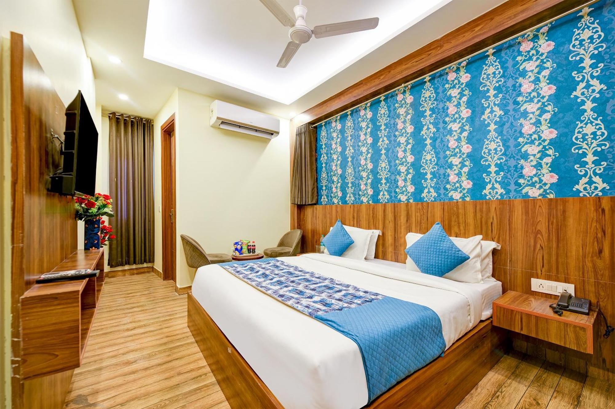 Rosewood Suites A Family Hotel Near Delhi Airport New Delhi Exterior photo